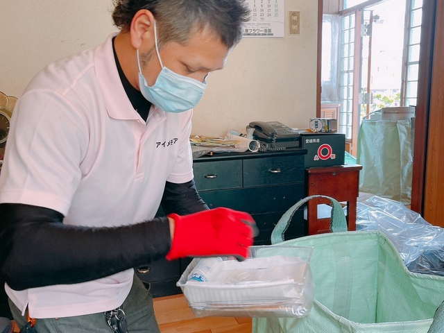 お片付けのプロ!アイメモリア:貴重品の探索中